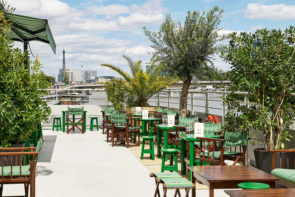 Aménagement rooftop extérieur en bois